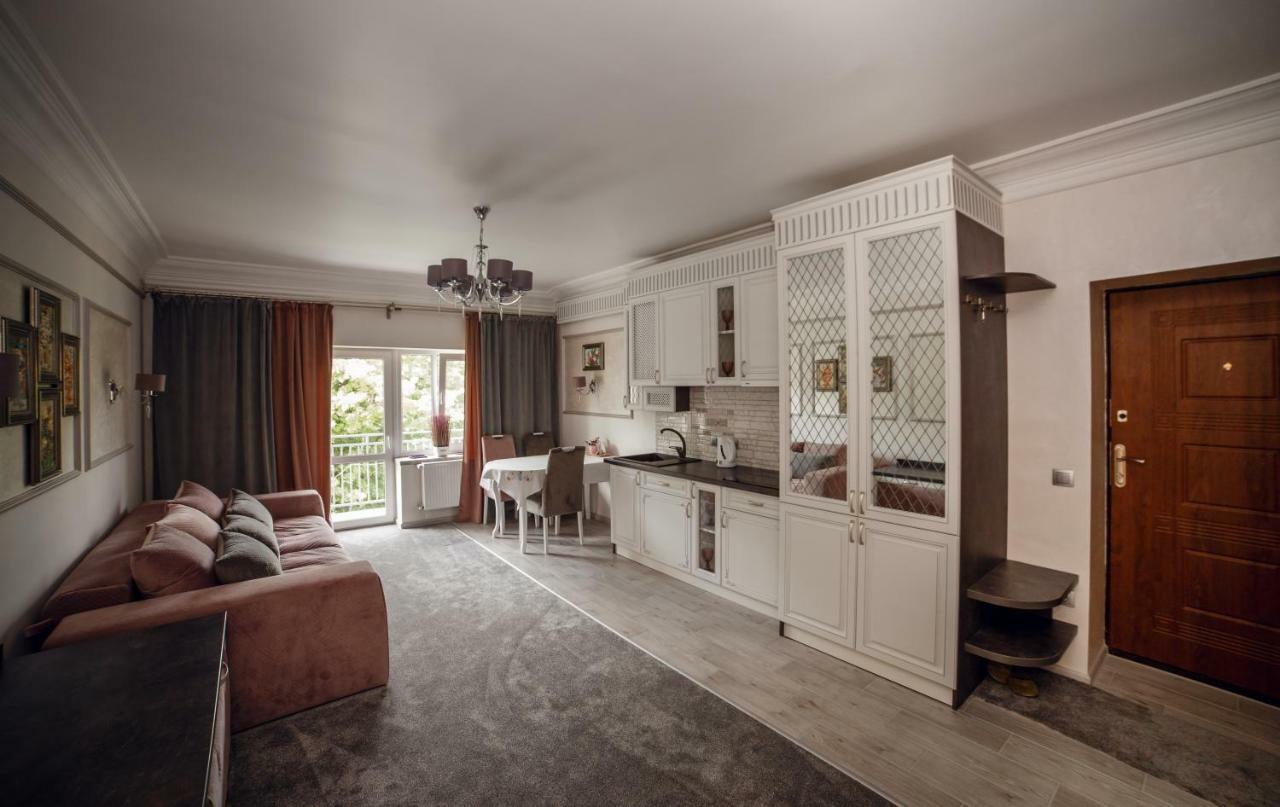Апартаменты Luxury Lavander Polyana  Esterno foto